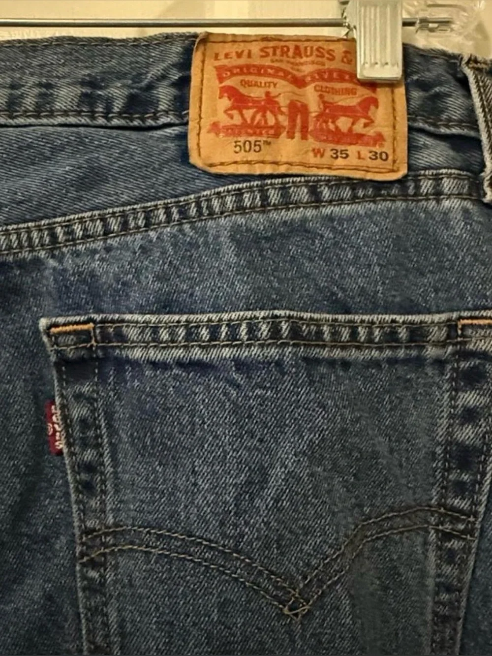 Levis levis 505